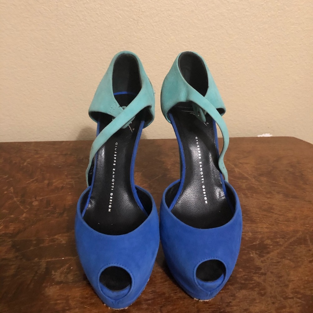 Zanotti Pep Toe Suede Size 37